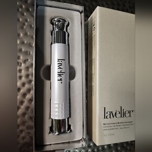 Lavelier Marine Instant Wrinkle Corrector